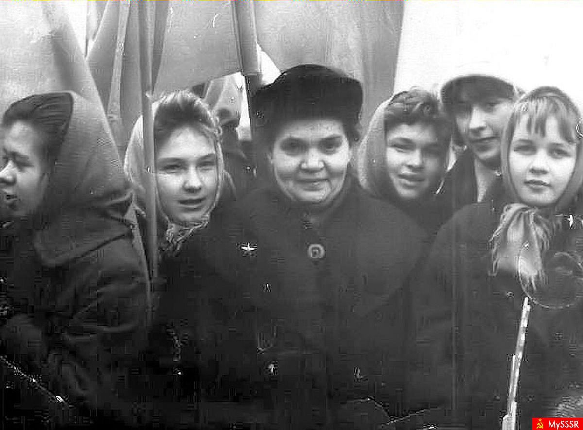  . 1963 .