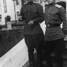  ()   , 1944 