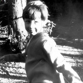   1977 .